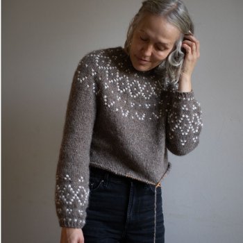 MIDNIGHT MIRAGE SWEATER (svenska)